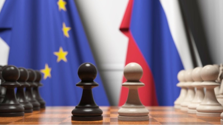 Η Ευρωπαϊκή Ένωση ανανέωσε τις κυρώσεις κατά 2.400 Ρώσων, λόγω του πολέμου στην Ουκρανία