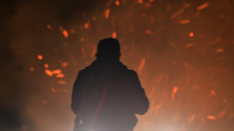 Φωτιά σε επαγγελματικό χώρο στο Βιομηχανικό Πάρκο Σχιστού στο Πέραμα