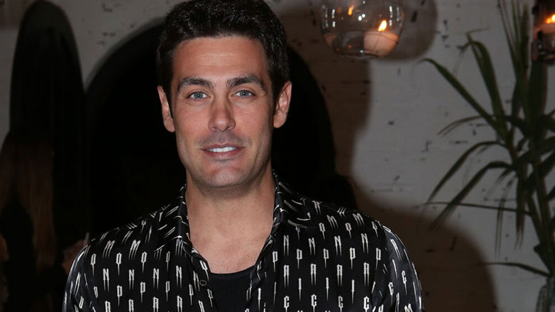 Κώστας Μαρτάκης: Η fake φωτογραφία από το νοσοκομείο και η απάντησή του