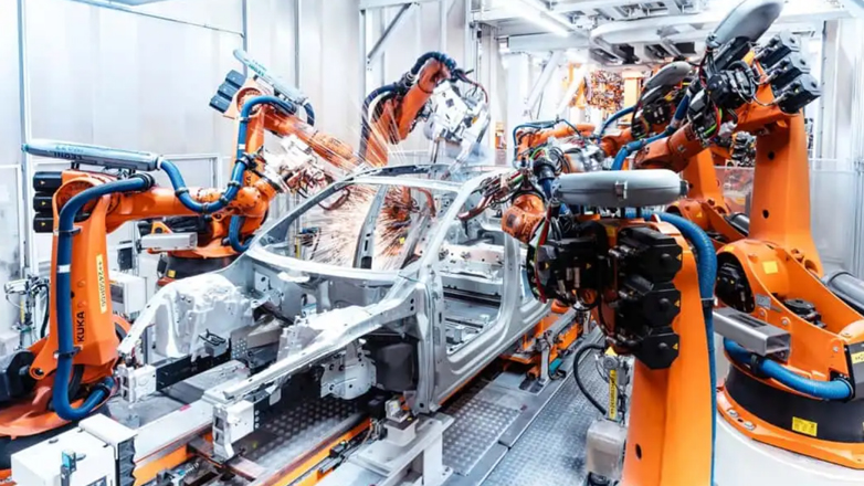 Η Audi απολύει 7.500 άτομα και επενδύει 8 δις. ευρώ στην αναβάθμιση των εγχώριων εγκαταστάσεων της