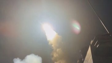 Χούθι: Τέταρτη επίθεση εναντίον αεροπλανοφόρου USS Harry Truman