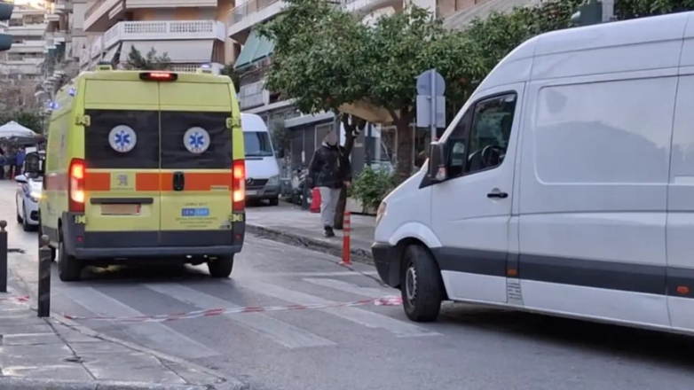 Σοκ από την αυτοκτονία στου Ζωγράφου: Ζευγάρι έπεσε στο κενό από μπαλκόνι του τρίτου ορόφου