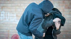 Συνελήφθησαν εννέα ανήλικοι στην Κηφισιά – Αποπειράθηκαν να ληστέψουν άλλα παιδιά