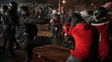 Τουρκία: Εννέα δημοσιογράφοι συνελήφθησαν στη διάρκεια των συγκεντρώσεων υπέρ του Ιμάμογλου