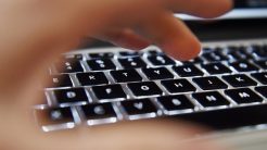 Έστησαν απάτες στο dark web με λεία 315.000 ευρώ