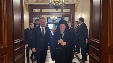 Έκθεση γλυπτών του Γ. Πετρίδη συνοδεύει τον εορτασμό της Εθνικής Επετείου στην Κωνσταντινούπολη