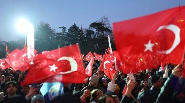 Η αντιπολίτευση καλεί να γενικευτούν οι μαζικές κινητοποιήσεις στην Τουρκία