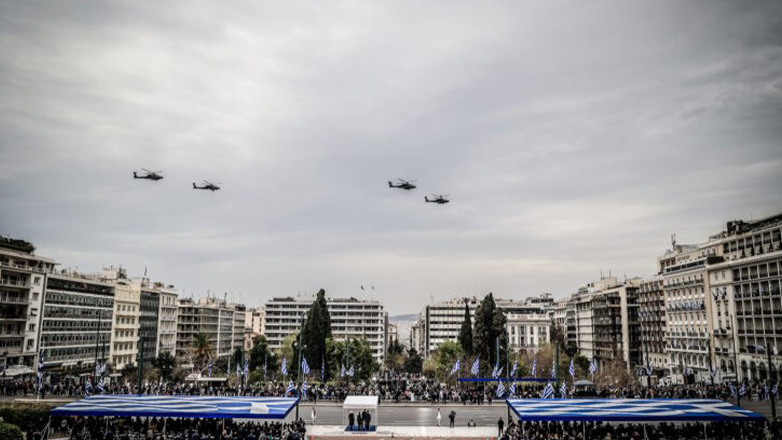 Bloomberg: Η Ελλάδα δίνει μαθήματα στην Ευρώπη για τις αμυντικές δαπάνες