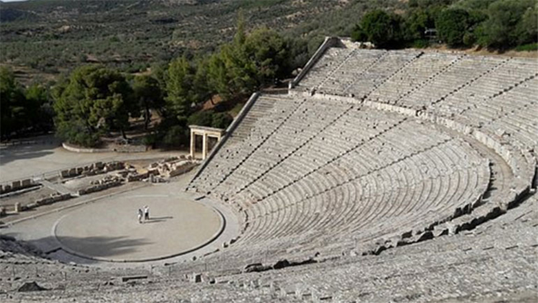 «Όλη η Ελλάδα ένας Πολιτισμός 2025»: Όλες οι παραστάσεις που θα δούμε το καλοκαίρι σε μουσεία και μνημεία