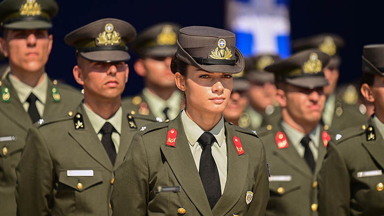 Σημαντικές αυξήσεις για τους ένστολους