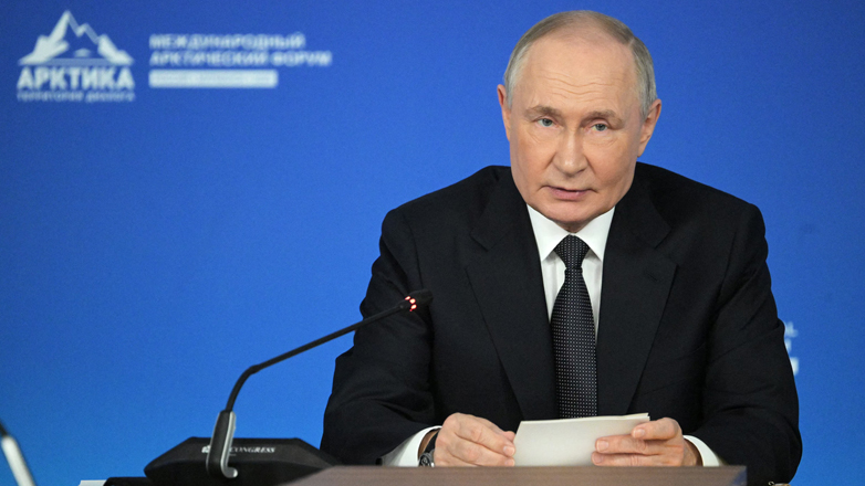 Ο Πούτιν εισηγείται μεταβατική κυβέρνηση στην Ουκρανία και εκλογές