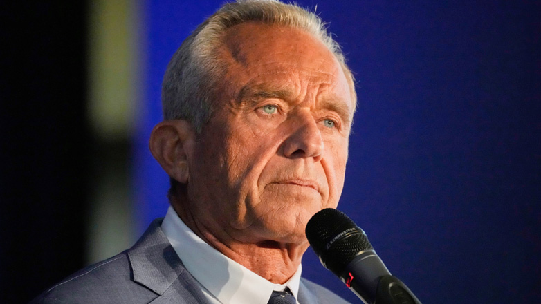 ΗΠΑ: Ο υπουργός Υγείας θέλει να απαγορευτεί η αγορά ζαχαρούχων αναψυκτικών με τα κουπόνια τροφίμων που λαμβάνουν τα φτωχά νοικοκυριά