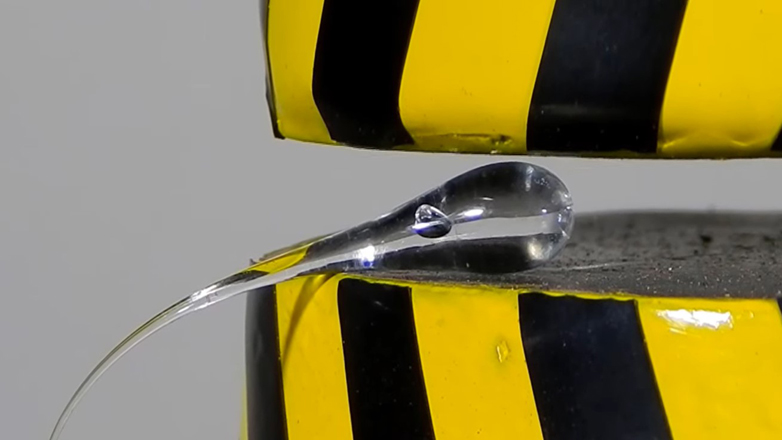 Πώς το γυαλί μπορεί να αποκτήσει μοναδικές ιδιότητες – Το περίεργο φαινόμενο των σταγόνων του πρίγκιπα Rupert