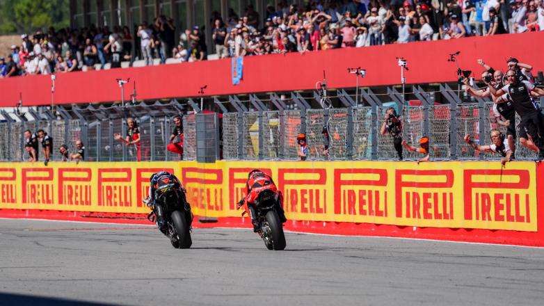 WorldSBK Portimao: Razgatlioglu και Bulega σε έναν κλασικό Αγώνα