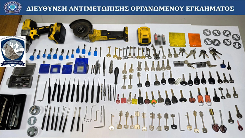 Διαρρήκτες τοποθετούσαν GPS στα αυτοκίνητα των θυμάτων τους για να γνωρίζουν πότε λείπουν