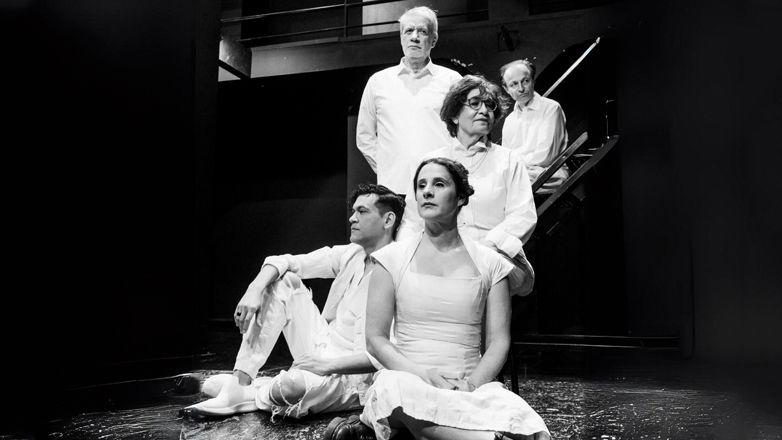 «Βρυκόλακες» του Ερρίκου Ίψεν στο θέατρο Ελέρ