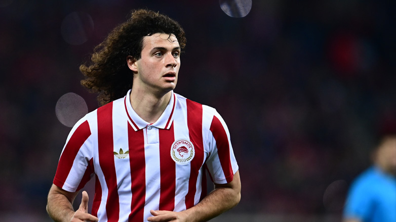 Με Αλαφάκη και Λώλη η αποστολή του Ολυμπιακού για τη ρεβάνς με την ΑΕΚ