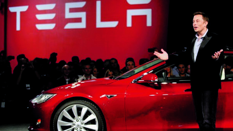 Ανακάμπτει θεαματικά η μετοχή της Tesla μετά την πληροφορία για την αποχώρηση Μασκ από την κυβέρνηση