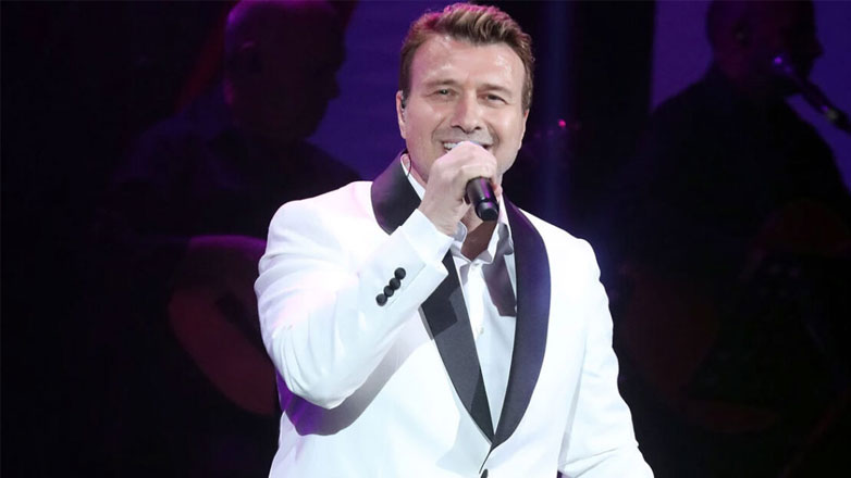 Γιάννης Πλούταρχος: Ξεκινά αύριο η δίκη με την 47χρονη stalker του – Το ιδιωτικό συμφωνητικό που είχαν υπογράψει