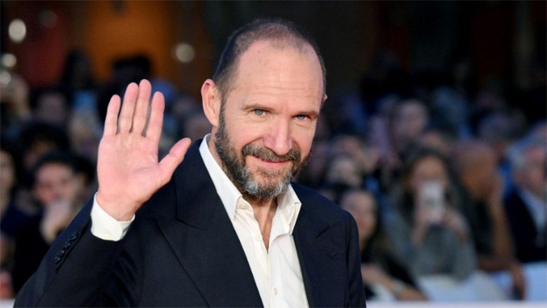 Ντεμπούτο του Ρέιφ Φάινς στη σκηνοθεσία στην Όπερα του Παρισιού