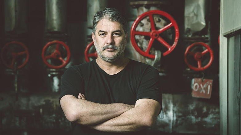 Νέα στέγη για τον Τεχνοχώρο Cartel του Βασίλη Μπισμπίκη