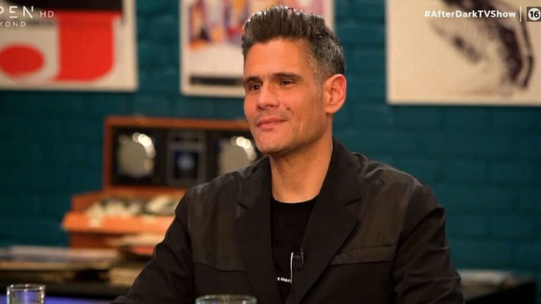 Δημήτρης Ουγγαρέζος: «Αν η Ελένη Μενεγάκη ήταν το σχολείο μου, ο Ανδρέας Μικρούτσικος ήταν το μεταπτυχιακό»