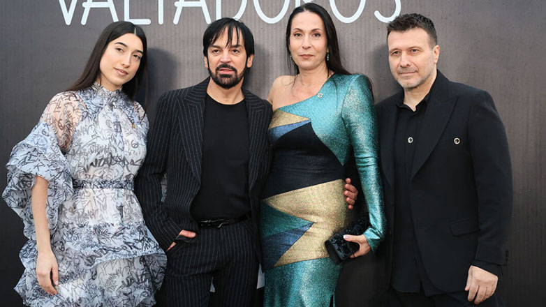 Γιάννης Πλούταρχος: Μαζί με τη σύζυγό του, Μαρία Παπαδοπούλου και την κόρη τους στο show του Πάρη Βαλταδώρου