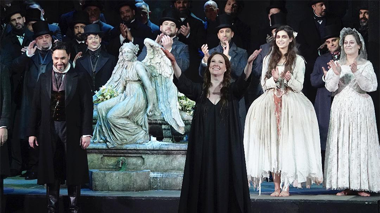 Θερμό χειροκρότημα για τη Λουτσία ντι Λαμμερμούρ