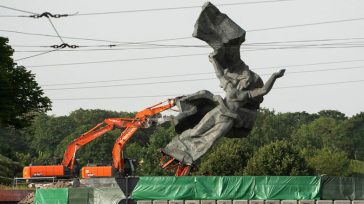 Ευρωπαϊκή χώρα σχεδιάζει μαζική κατεδάφιση των μνημείων του Β΄ Παγκοσμίου Πολέμου