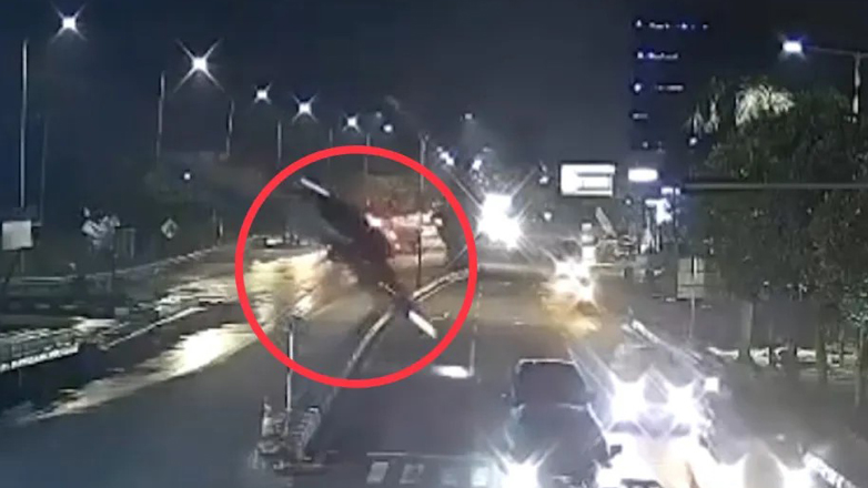 Οδηγός πέφτει από ημιτελή γέφυρα 13 μ. ακολουθώντας το GPS!