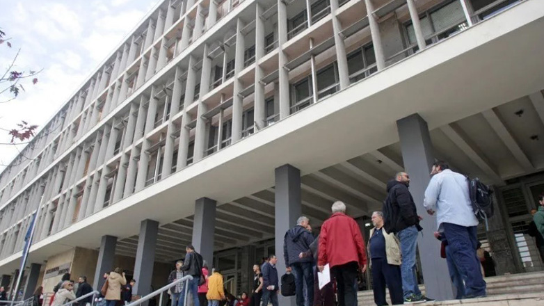 Θεσσαλονίκη: Στον ανακριτή οι συλληφθέντες για την υπόθεση χρηματισμού στην Ιατροδικαστική Υπηρεσία