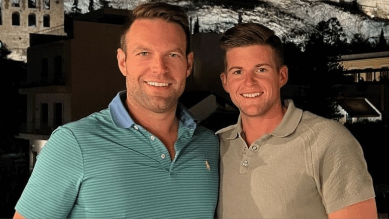 Στέφανος Κασσελάκης: Η μητέρα του Tyler McBeth φιλοξενείται στο νέο τους σπίτι στο Κολωνάκι