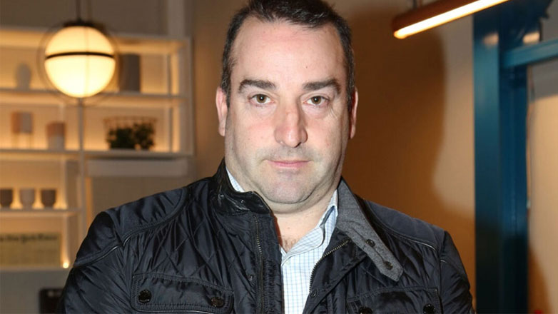 Χάρης Βαφειάς για Dragons’ Den: «Είμαι ο μόνος από τους κριτές που απαντάω σε όλους τους παίκτες, οι άλλοι τους σνομπάρουν»