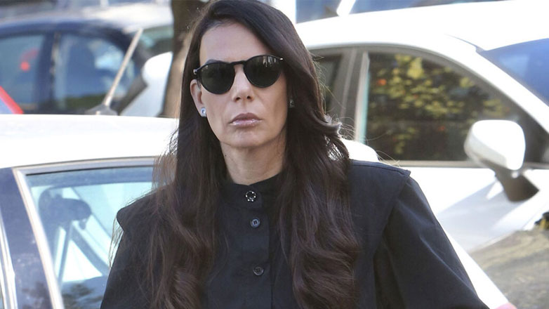 Η Εύη Βατίδου «ξαναχτυπά»: «Μπορεί να μη γνωρίζω πόσο κάνει το κολοκυθάκι, όμως ξέρω πόσο κάνει ο στόκος!»