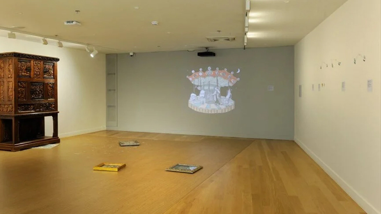 Επιστολή καλλιτεχνών προς την Εθνική Πινακοθήκη: «Αποσύρετε τα έργα μας, αν δεν επιστρέψουν τα βανδαλισμένα»