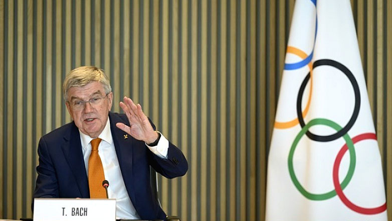 Τόμας Μπαχ: «Μόνο ενώνοντας τα χέρια μπορούμε να ζήσουμε το Ολυμπιακό μας σύνθημα»