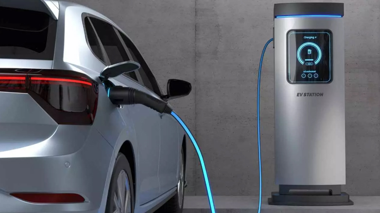 Είναι επίσημο – Θα φορτίζουμε τα ηλεκτρικά, όσο γρήγορα φουλάρουμε βενζίνη