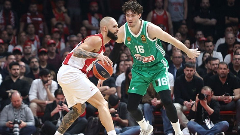 Οσμάν: «Πολύ χαρούμενος που παραμένω στην Αθήνα, θρύλος ο Ίβκοβιτς»