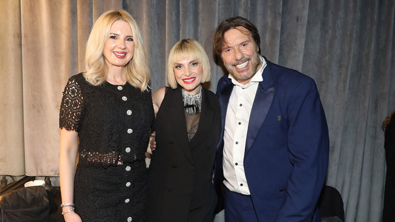 Στράτος Τζώρτζογλου – Σοφία Μαριόλα: Πιο ερωτευμένοι από ποτέ σε βραδινή τους έξοδο μετά τις δυσκολίες στον γάμο τους