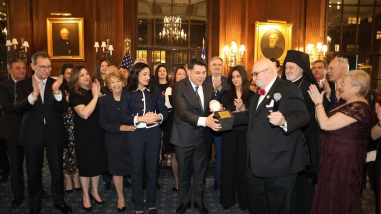 Νέα Υόρκη: Ο Τζορτζ Τσούνης τιμήθηκε από την ομογένεια με το 30ο βραβείο «Φειδιππίδης» για την προσφορά του στην Ελλάδα