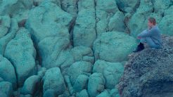 «Πες της»: Μια εξαιρετική παράσταση στο Κέντρο Ελέγχου Τηλεοράσεων