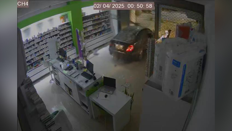 Συνελήφθησαν 13 άτομα για διαρρήξεις και ληστείες στη Σαλαμίνα