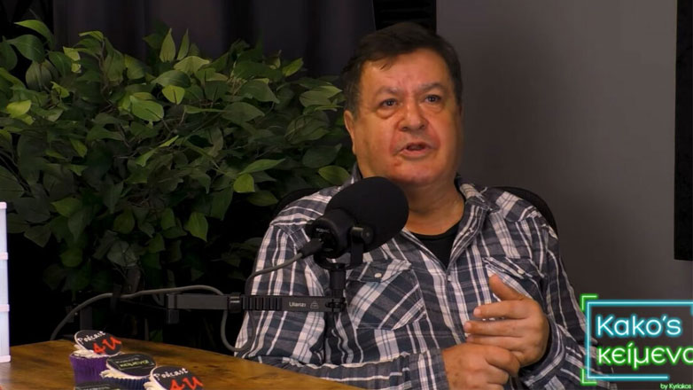 Γιάννης Καπετάνιος: «Δεν πήγα στην κηδεία του πατέρα μου γιατί έπαιζα στην Επίδαυρο» – Βίντεο