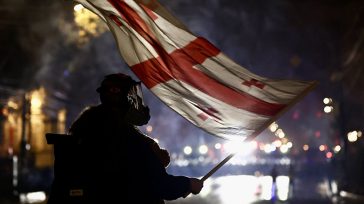 Απαγορεύτηκε σε Ρώσο φωτογράφο να παραλάβει το βραβείο του στην ΕΕ