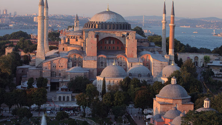 Ξεκινούν εκτεταμένες εργασίες συντήρησης στον τρούλο της Αγίας Σοφίας