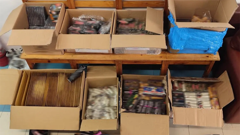 Μαρούσι: Συνελήφθη 18χρονος για διακίνηση βεγγαλικών και ναρκωτικών