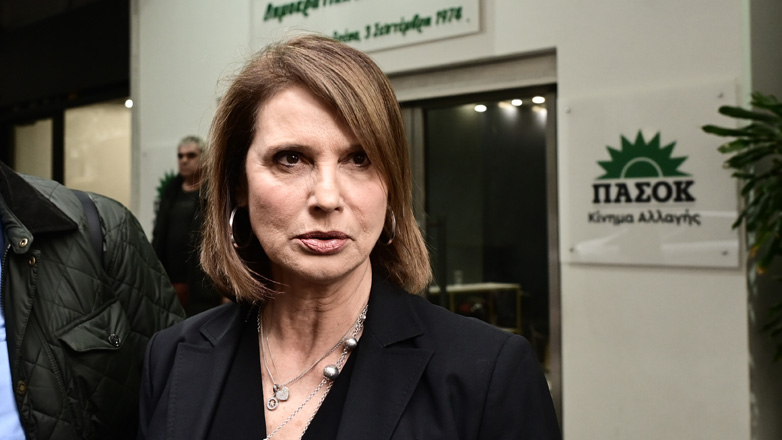 ΠΑΣΟΚ: Αναστολή κομματικής ιδιότητας για ένα χρόνο στην Κατερίνα Μπατζελή