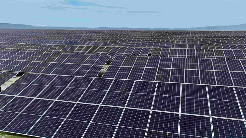 MORE και ΔΕΗ Ανανεώσιμες: Οκτώ φωτοβολταϊκοί σταθμοί συνολικής ισχύος 882,4 MW στη Μακεδονία έλαβαν οριστική προσφορά σύνδεσης με το δίκτυο