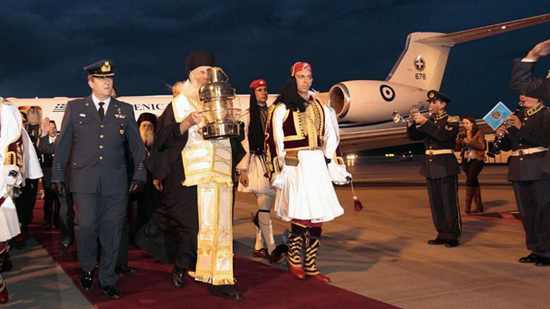 Πως θα μεταφερθεί και φέτος το Άγιο Φως από την Αθήνα σε διάφορες περιοχές της Ελλάδας