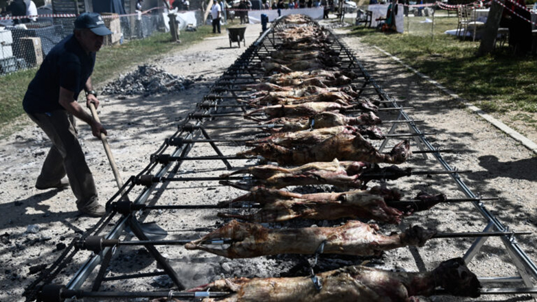 Ασφάλεια των τροφίμων: Τι να προσέξουμε στο πασχαλινό τραπέζι